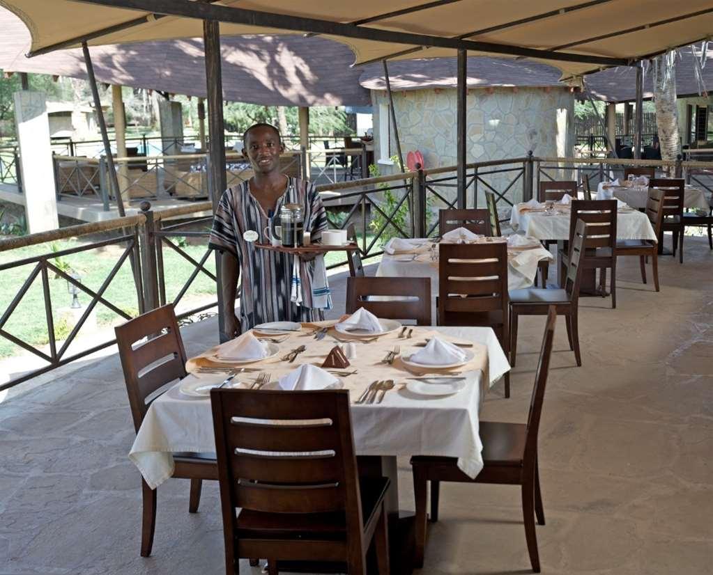 Hotel Ashnil Samburu Camp Restaurante foto